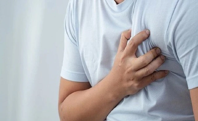 Nguoi dan ong dot quy vi thoi quen tai hai nhieu nguoi mac hinh anh