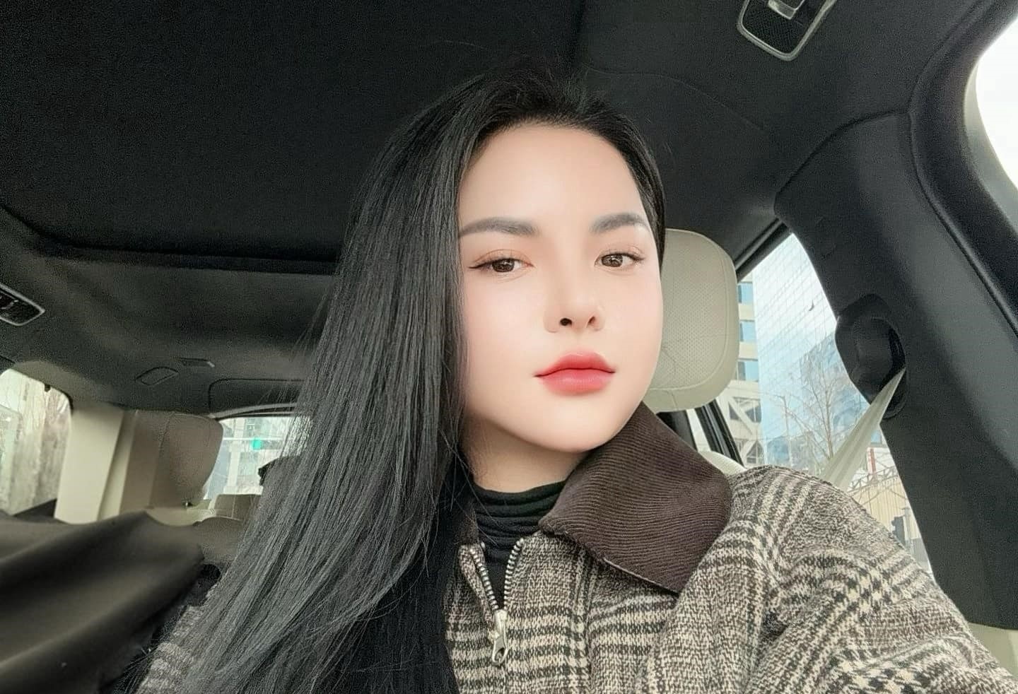 'Hot girl livestream' Mai Ly gay buc xuc khi quang cao lo NMN hinh anh