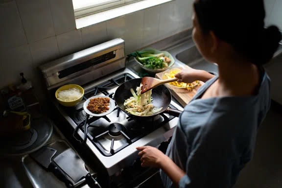 Cach an uong tai hai khien nguoi phu nu mac ung thu hinh anh