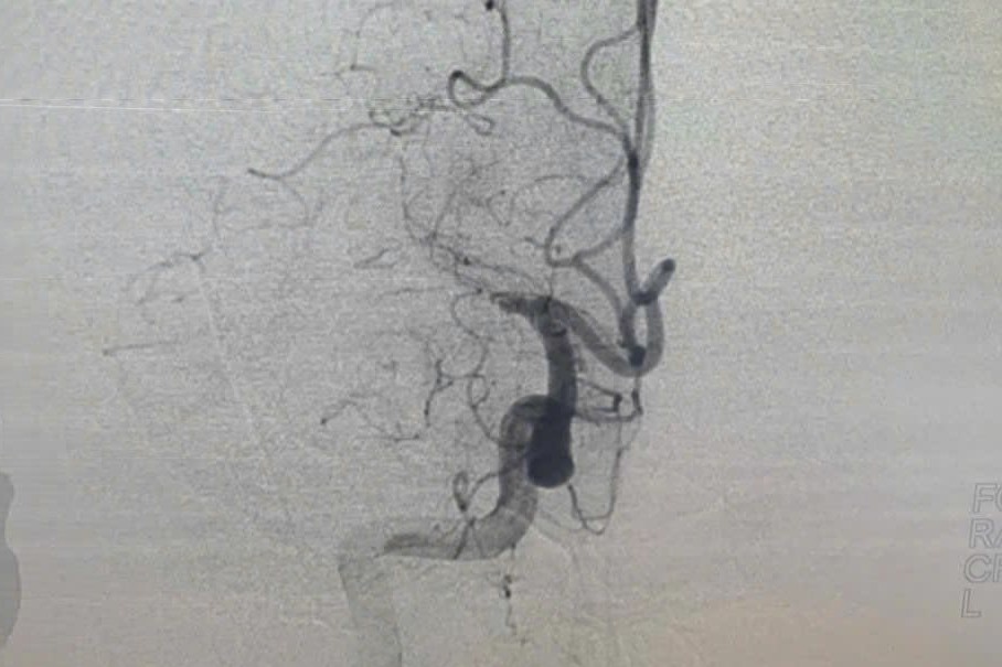 Nguoi dan ong dot quy vi thoi quen pho bien hinh anh