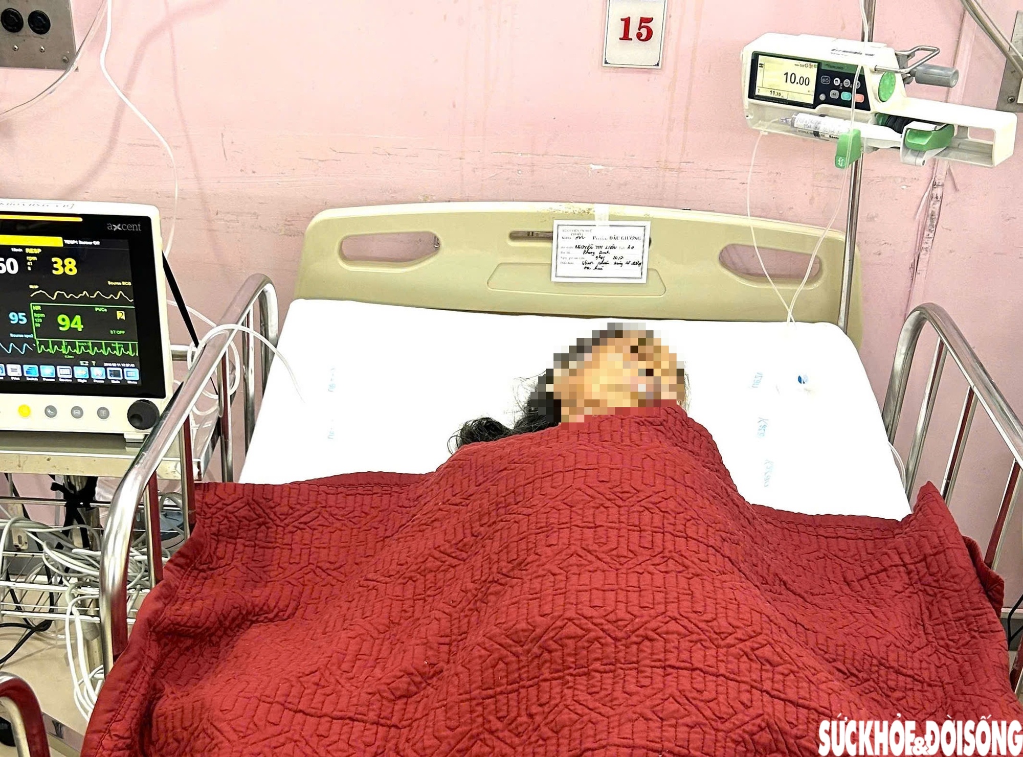 Sau khi an gio, 9 nguoi nhap vien hinh anh