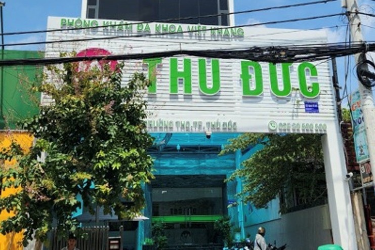 Mot phong kham o TP.HCM bi to 've benh, moi tien' hinh anh