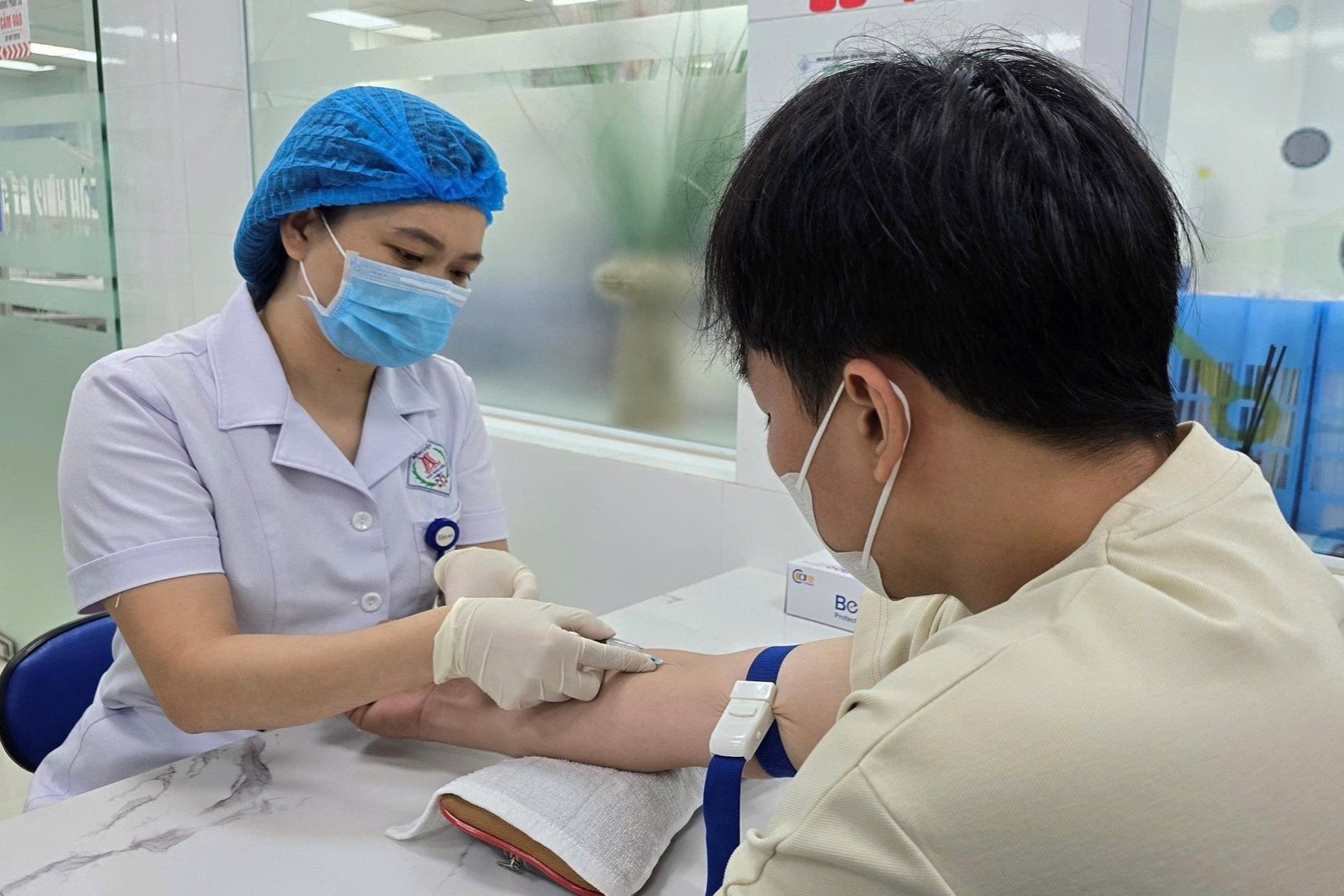 Thoi quen xau hang ngay khien chang trai 18 tuoi ganh hau qua hinh anh