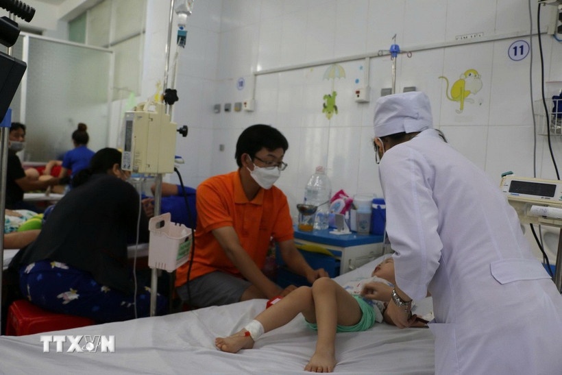 So ca sot xuat huyet tai Ca Mau tang toi gan 200% so voi cung ky hinh anh