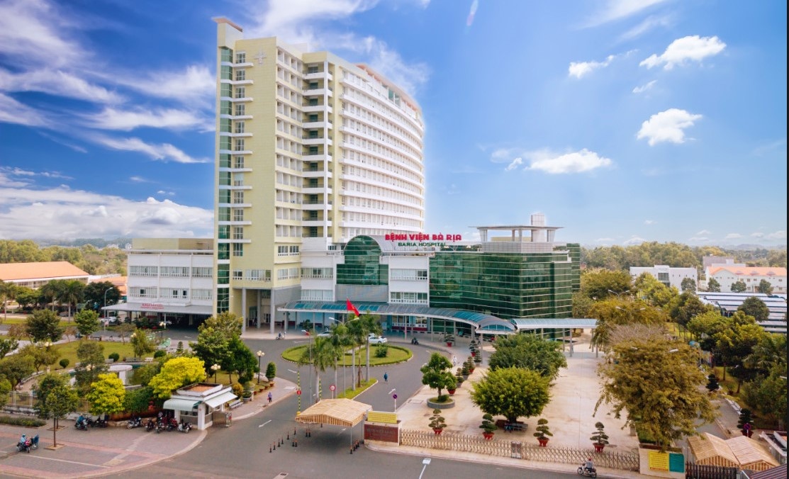 So Y te yeu cau BV Ba Ria bao cao vu cham cap cuu nam sinh bi tai nan hinh anh