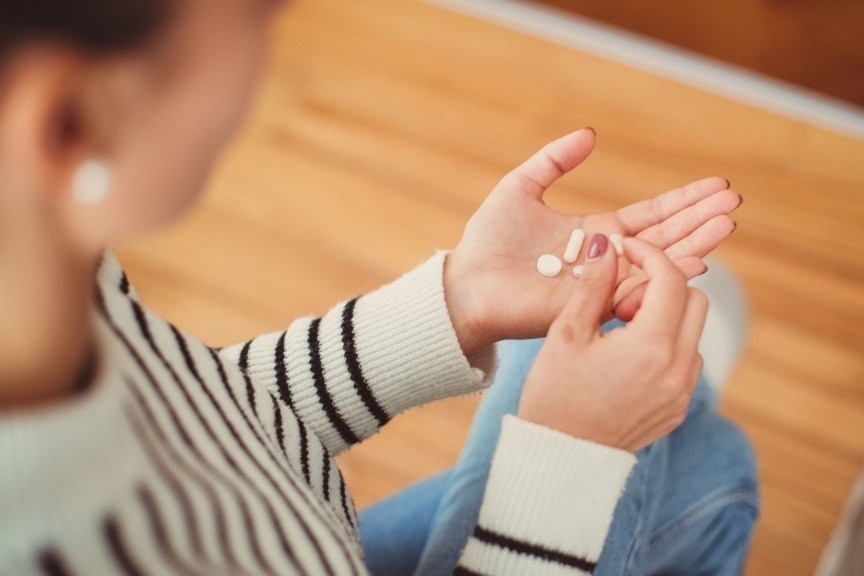 5 loai thuoc thong dung co the am tham lam ton thuong tim hinh anh