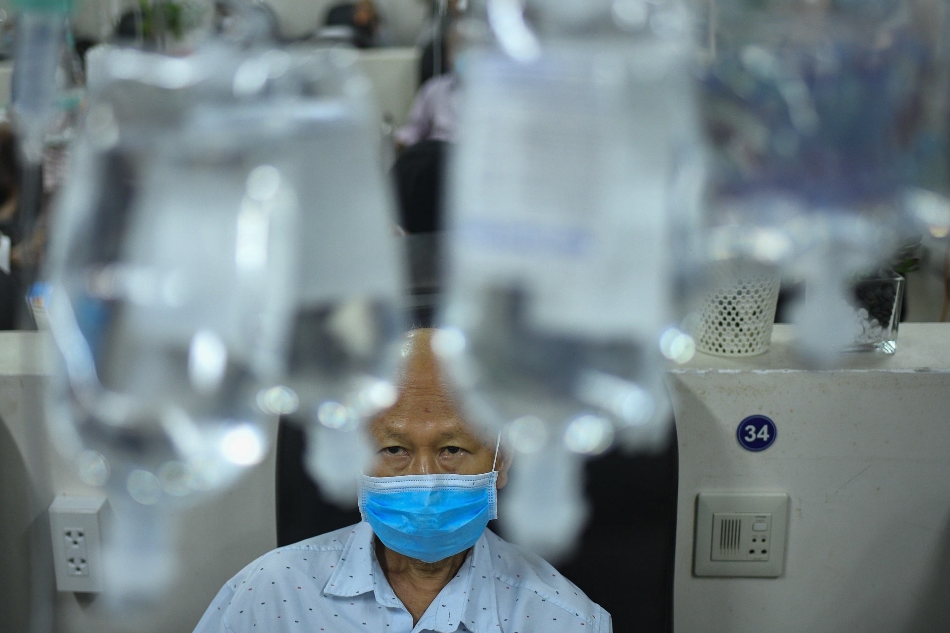 Dieu quan trong thuong bi bo quen trong cham soc nguoi benh o Viet Nam hinh anh