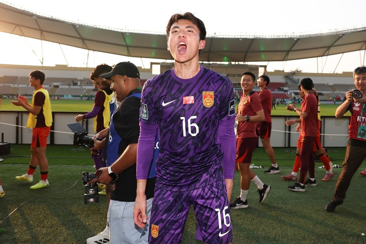 Ky luat thep cua U23 Trung Quoc hinh anh