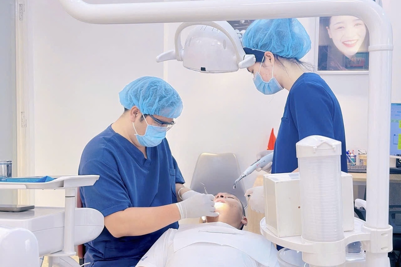 Loat phong kham, co so nha khoa tai TP.HCM bi xu phat nang hinh anh