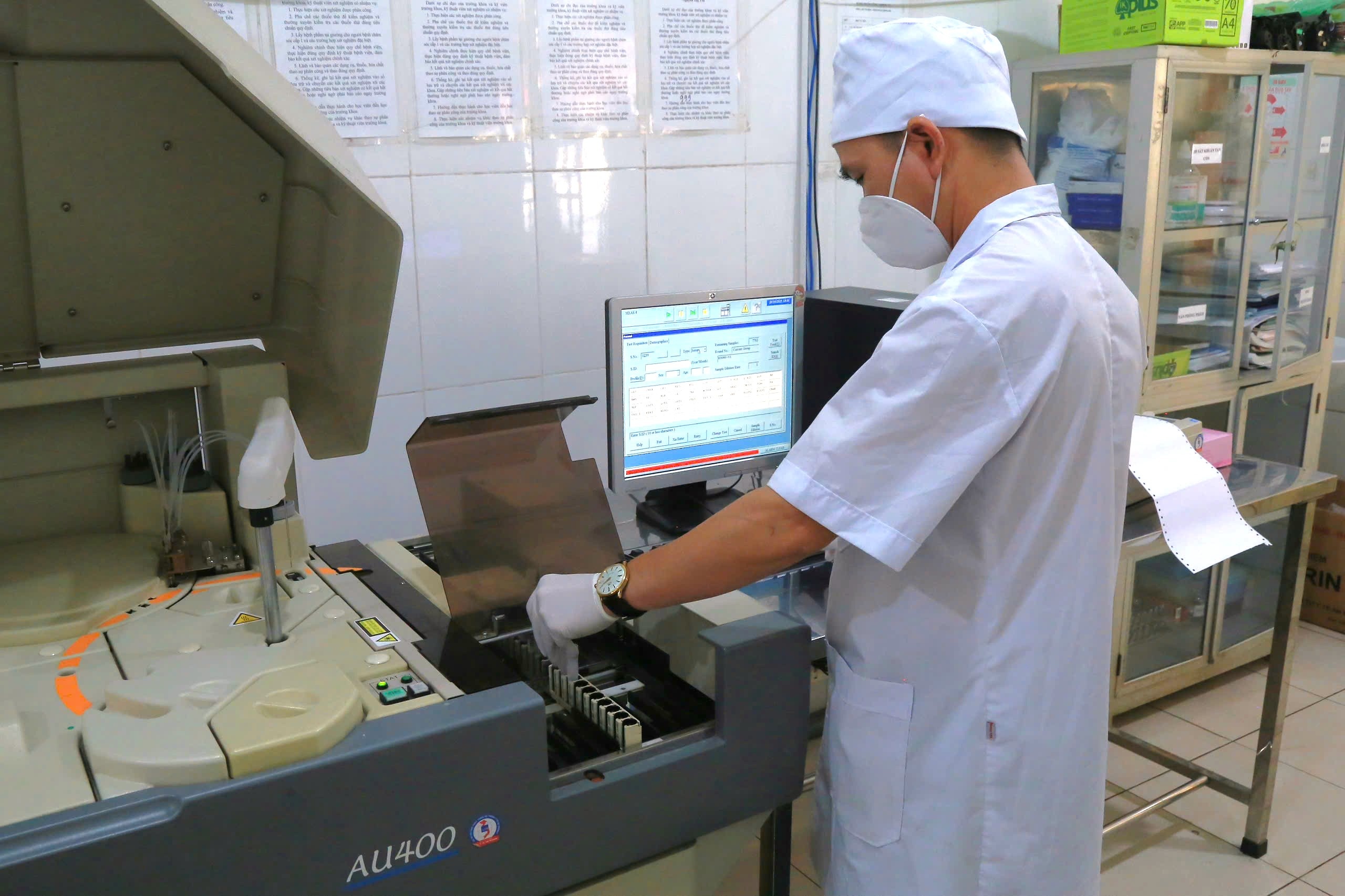 Chi tiet 6 muc phu cap uu dai cho nhan vien y te vua duoc de xuat hinh anh