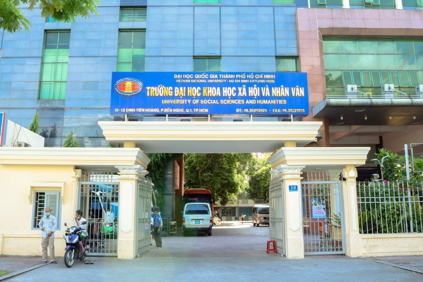 Ba truong Dai Quoc gia TP.HCM co co so tren 'dat vang' noi thanh hinh anh