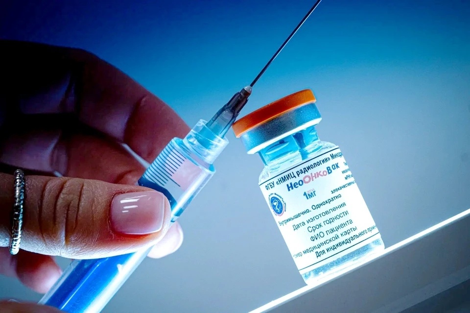 Nga cong bo hinh anh vaccine mRNA dieu tri ung thu dau tien hinh anh