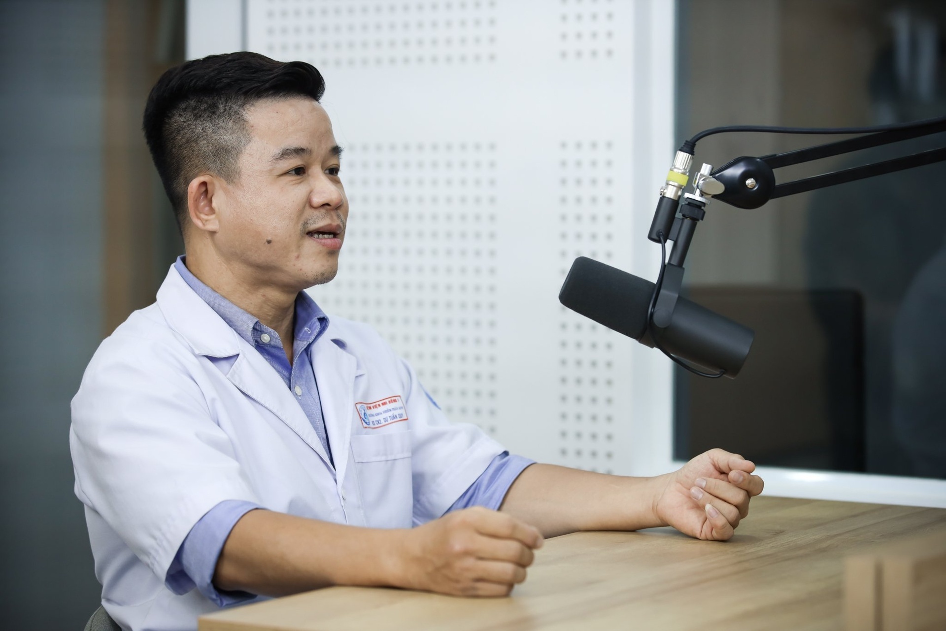 tay chan mieng anh 2