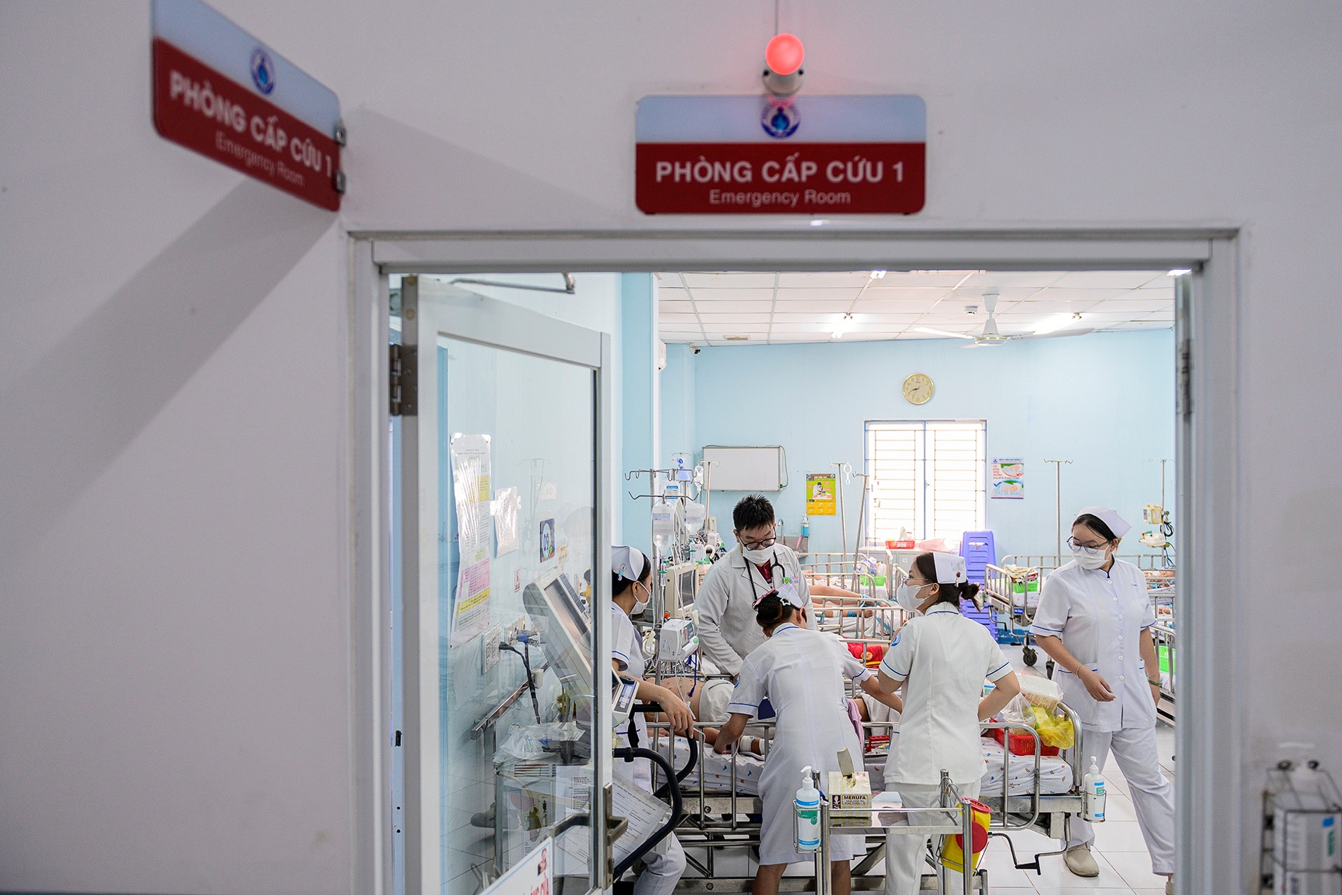 Virus EV71 nguy hiem, bac si chi diem chung cac ca benh nang o TP.HCM hinh anh