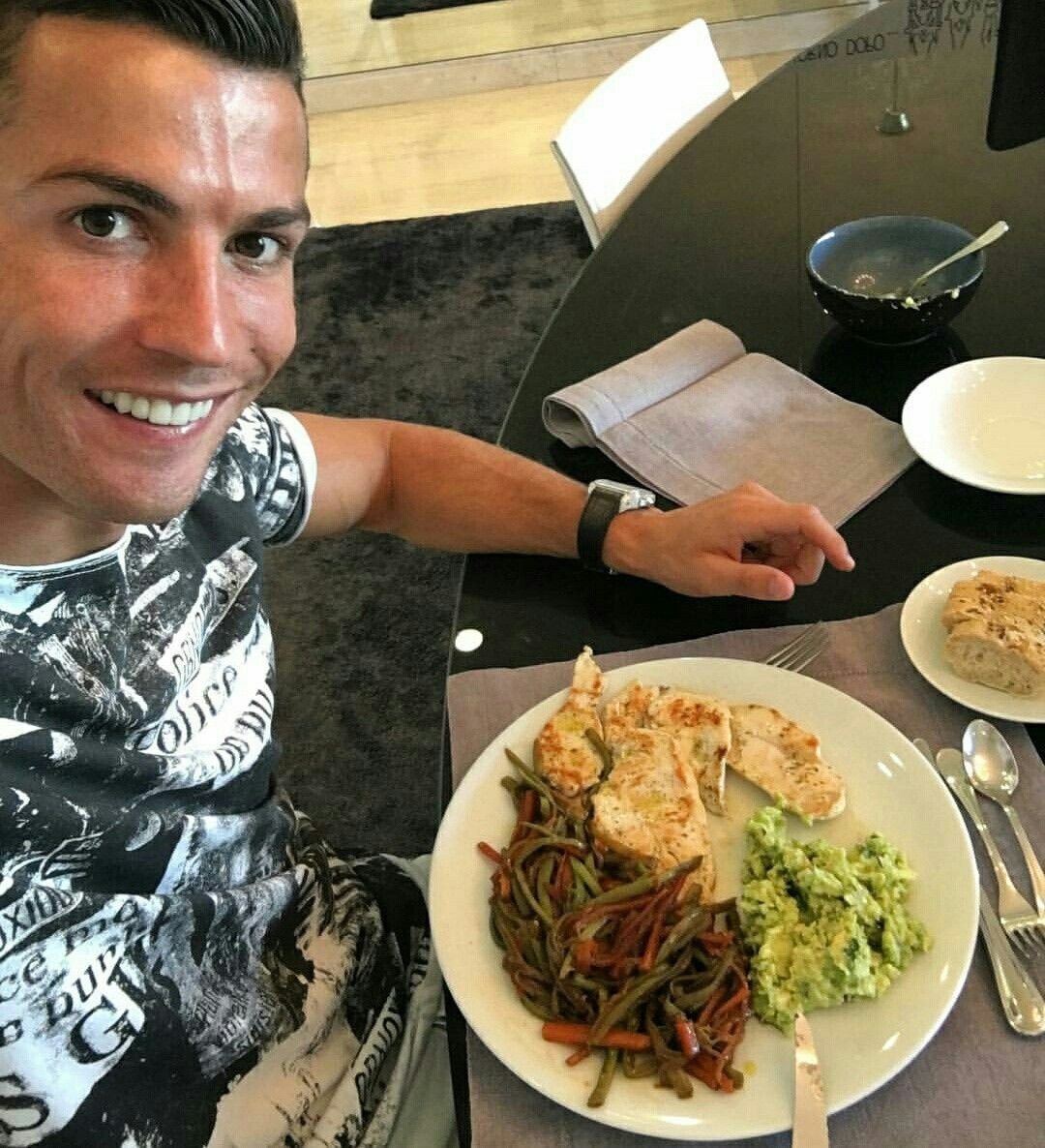 Cristiano Ronaldo anh 2
