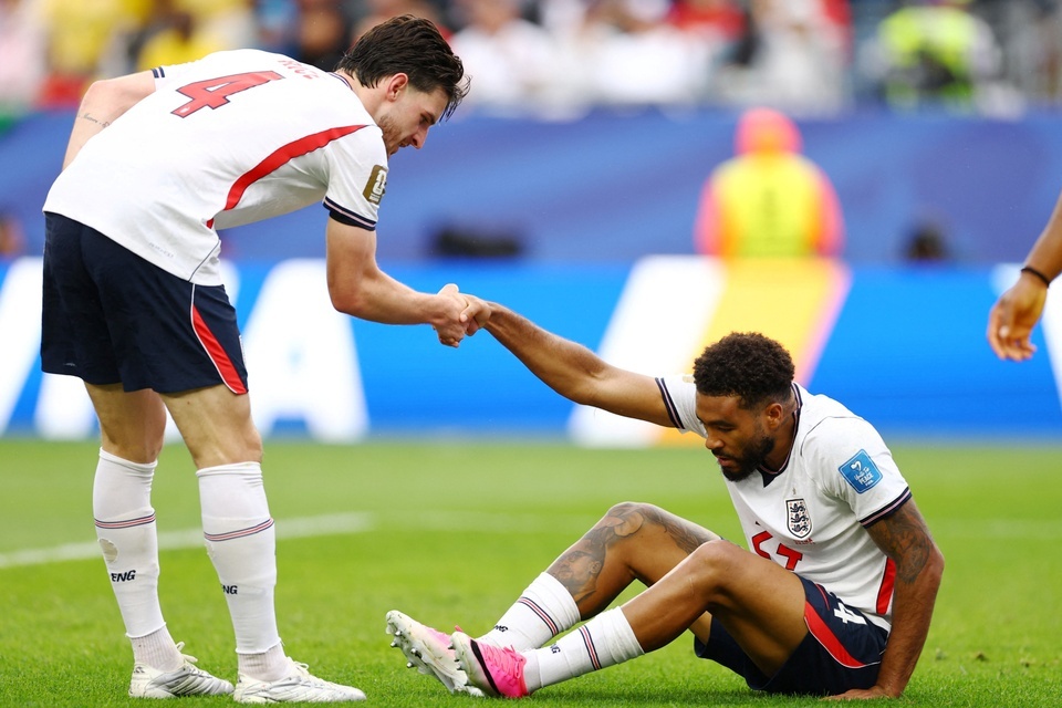 chan thuong anh 5