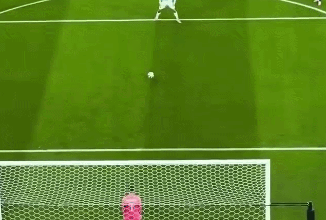 Cu nhap giup Ronaldo xoa dop vong knock-out World Cup hinh anh