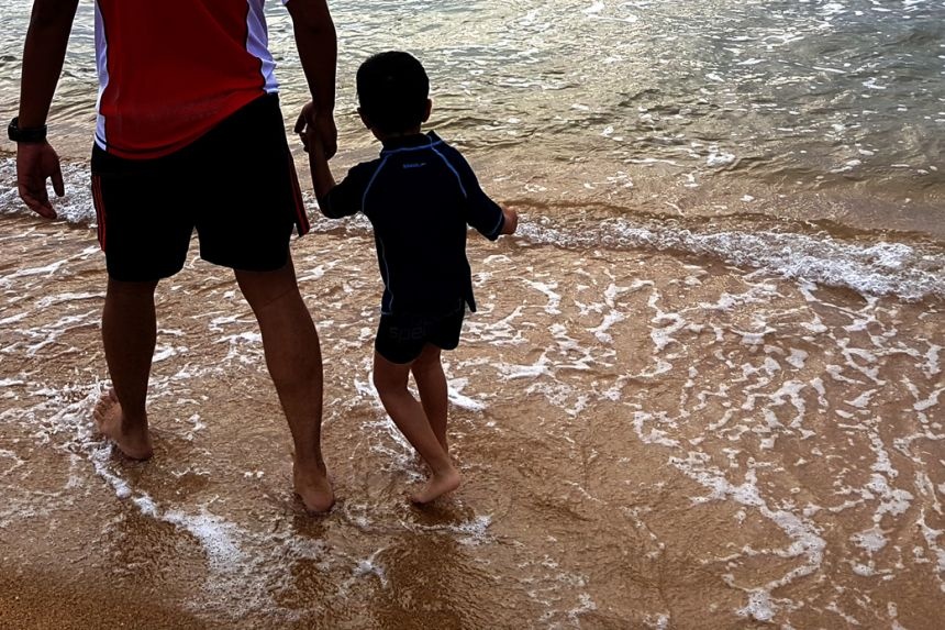 Singapore kiem soat toi pham xam hai tre em anh 3