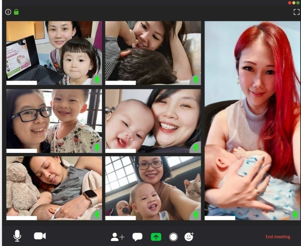phụ nữ Singapore cùng nhau cho con bú ảnh 2 phu nu Singapore cung nhau cho con bu anh 2