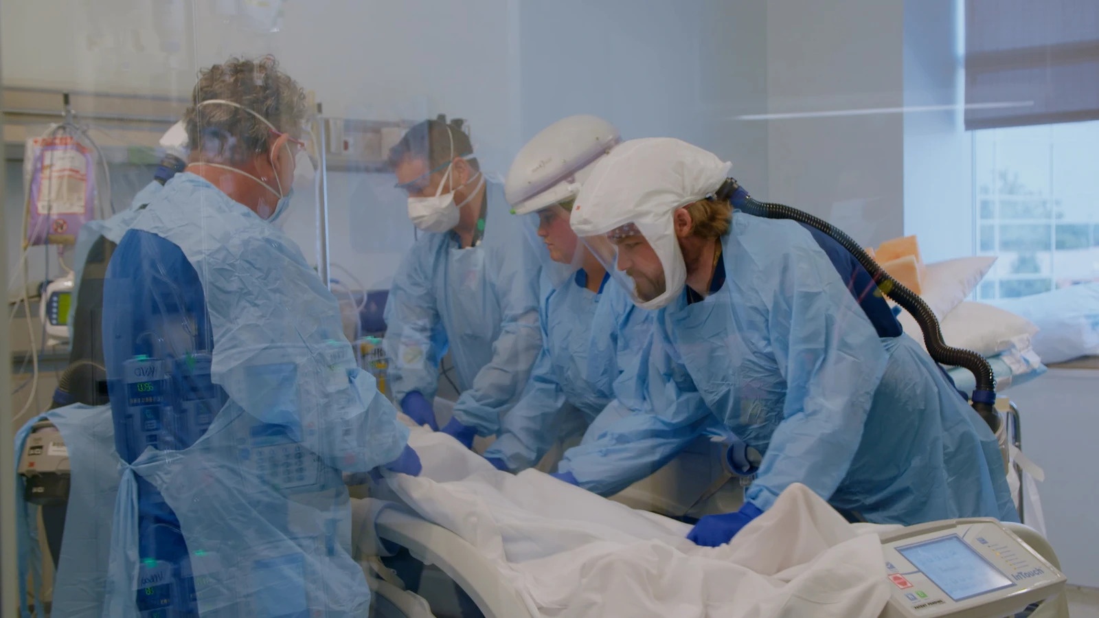 nguoi My khong tiem vaccine du suyt chet vi Covid-19 anh 2