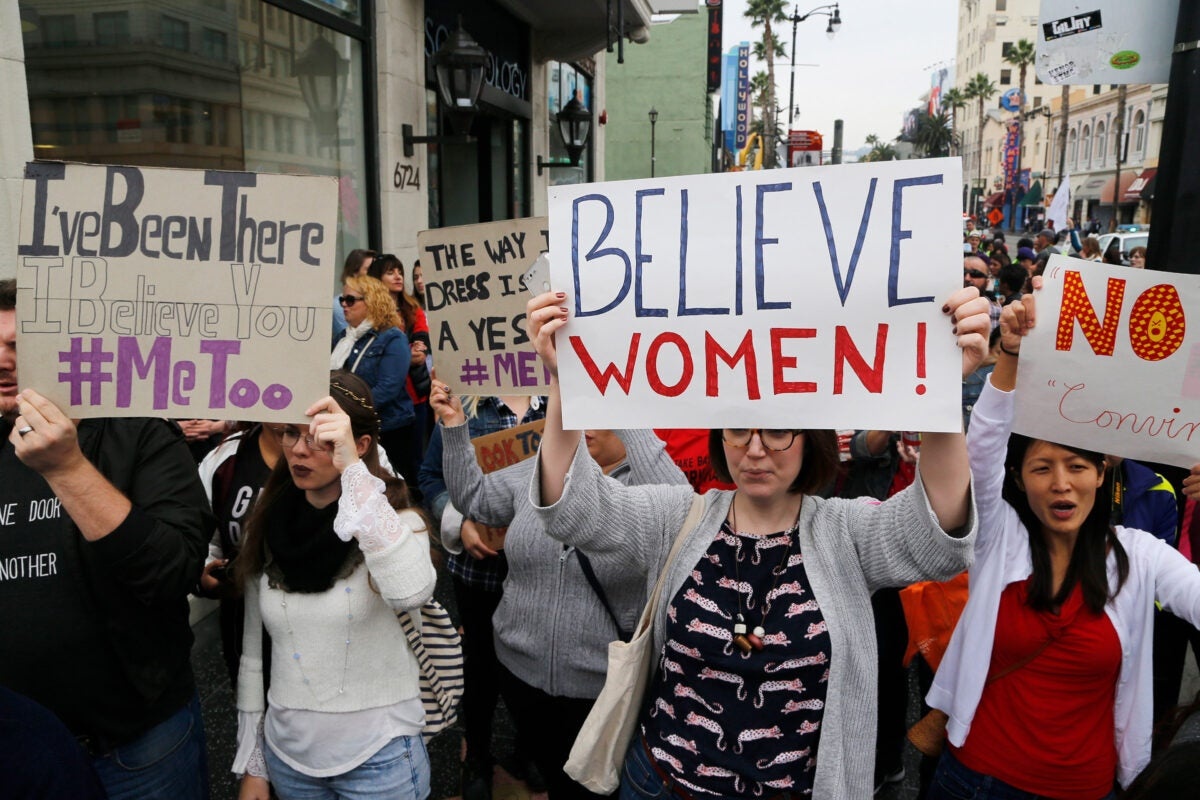 Nhieu phu nu khong duoc tin tuong khi to cao bi xam hai tinh duc hinh anh