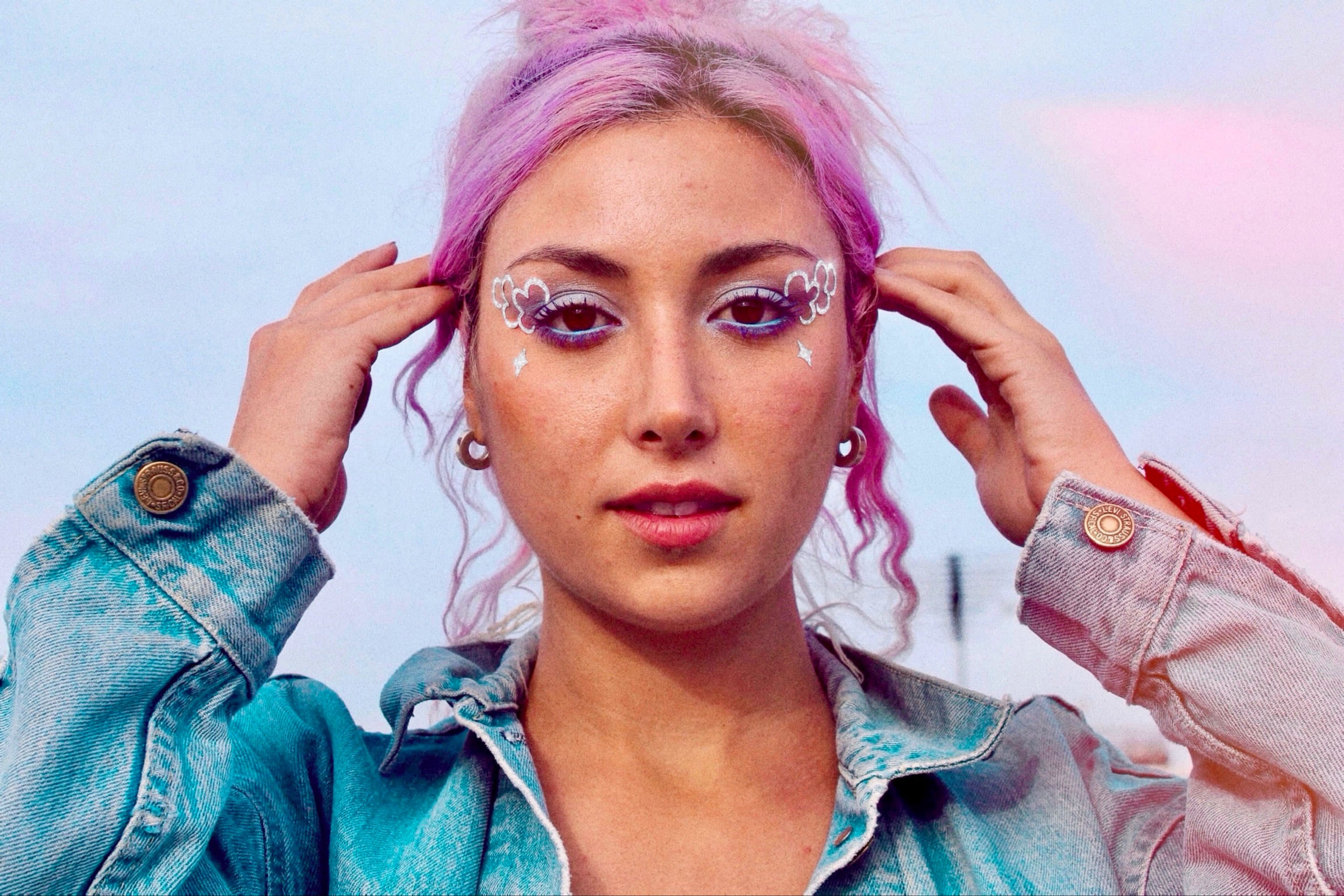 Trao luu trang diem tao bao hau gian cach hinh anh