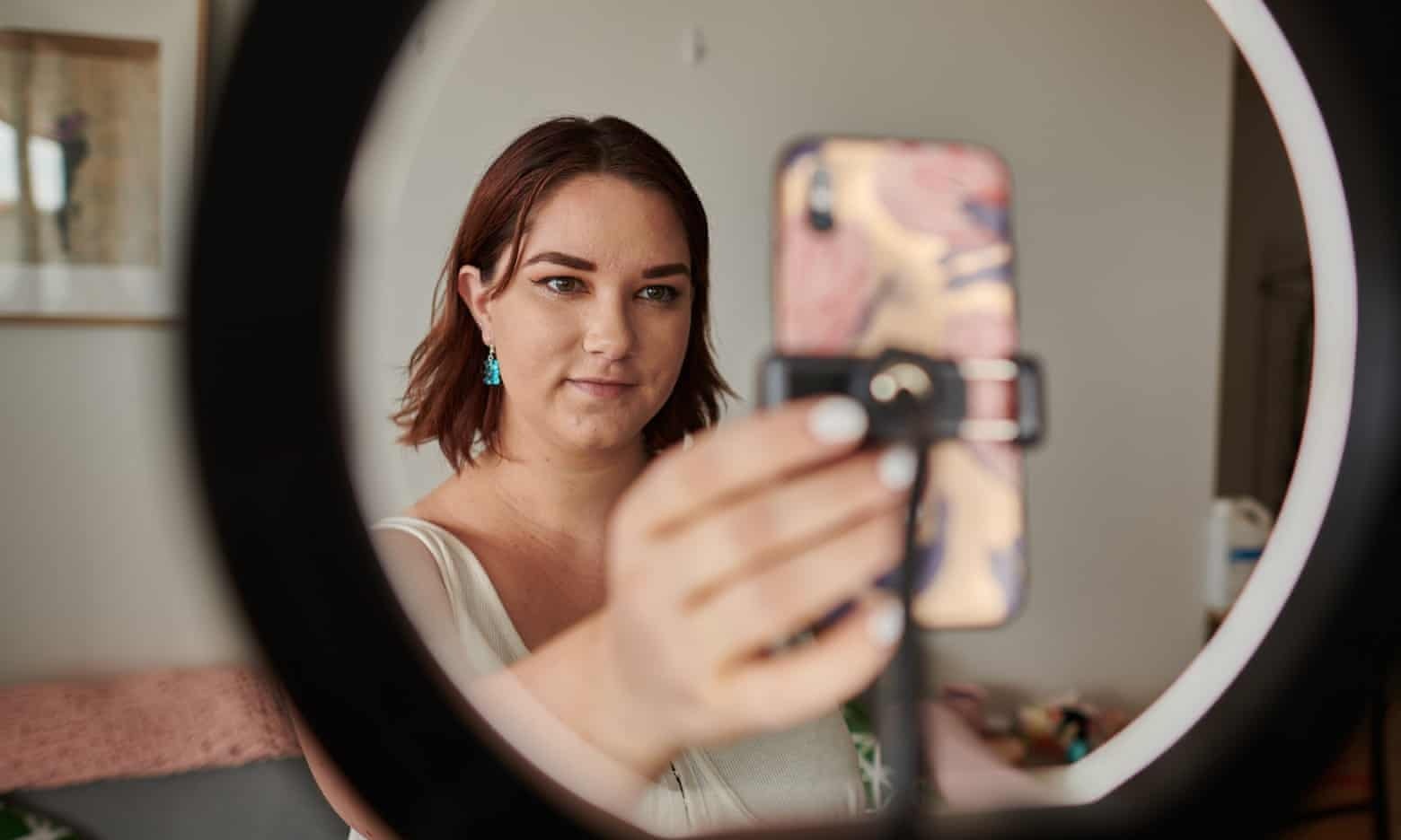 mac cam vi dung filter lam dep anh 1