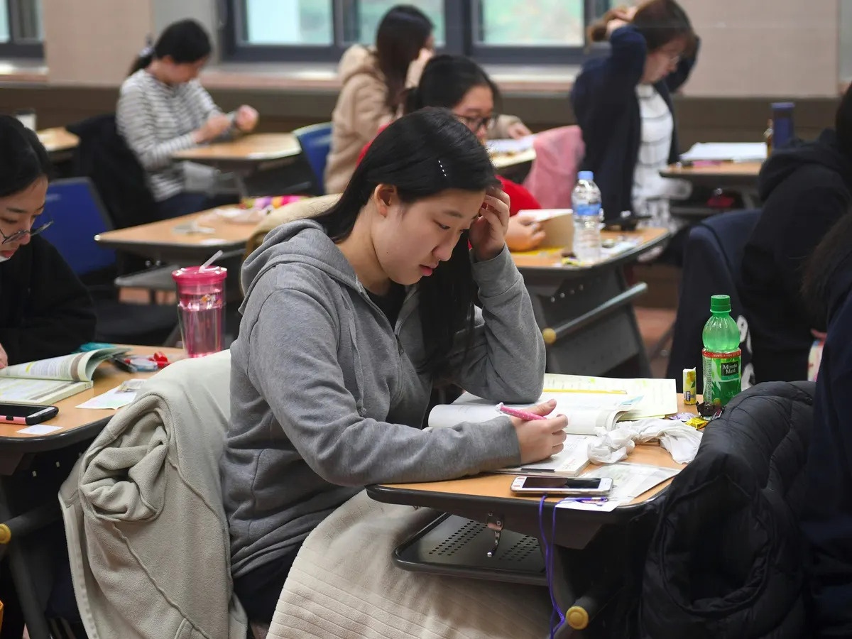 han che trong giao duc gioi tinh o chau A anh 5