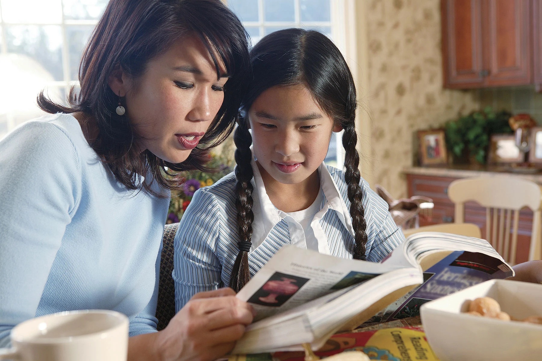 Nhung nguoi me Trung Quoc danh ca doi de quan con hoc hinh anh