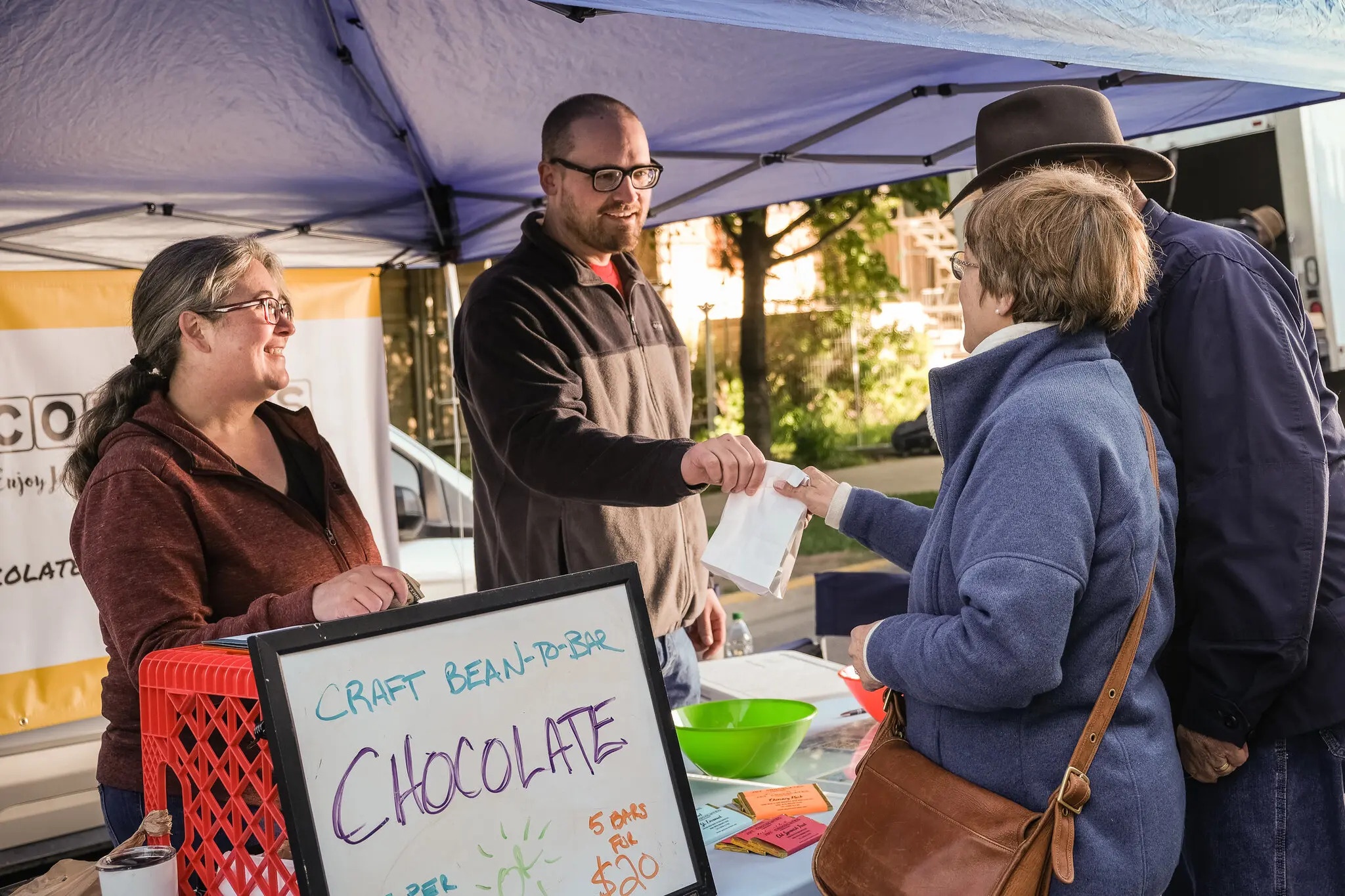 luong giam vi nghi viec anh 1