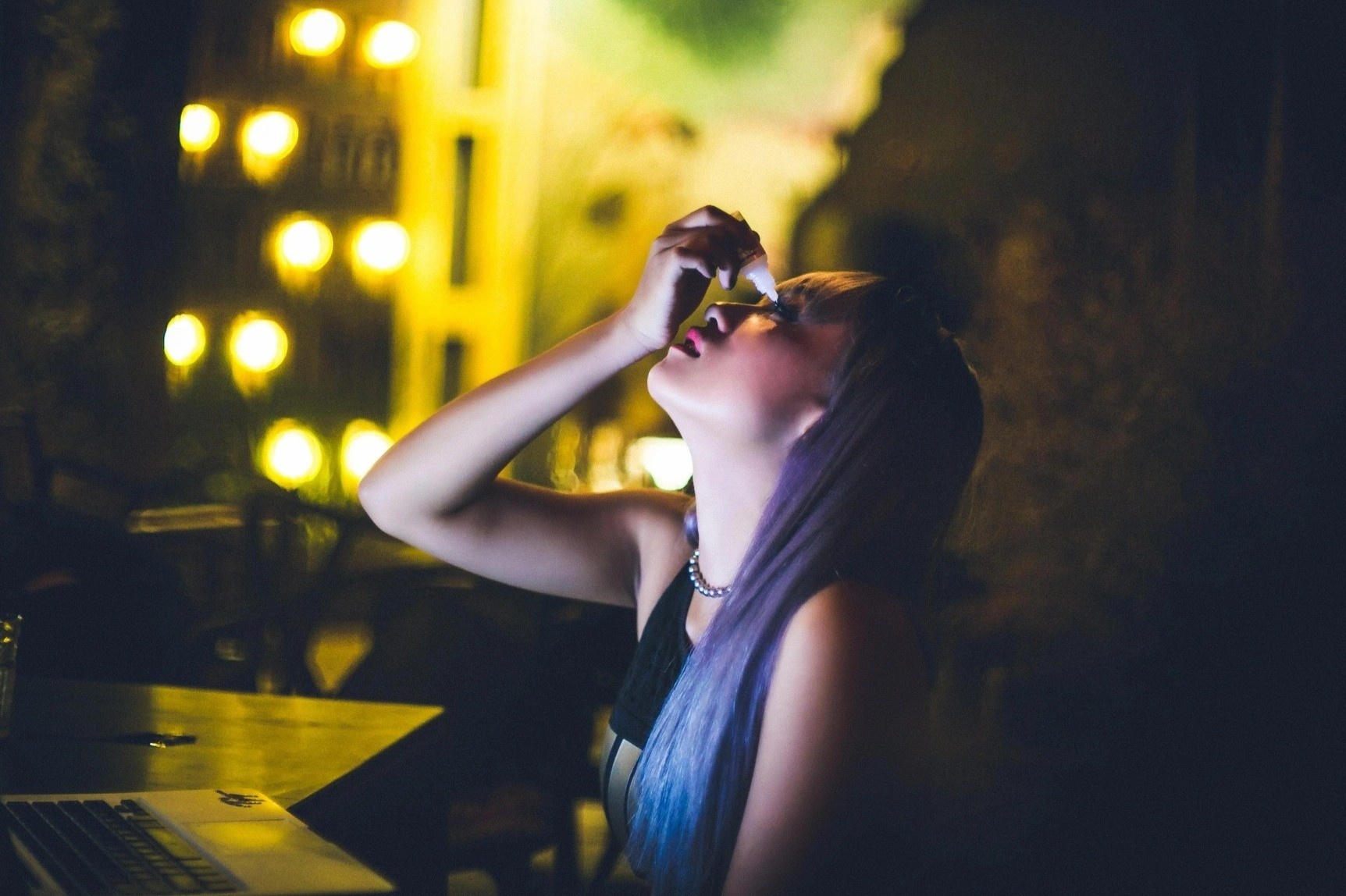 Thu thach 90 ngay giu chan nhan vien hinh anh