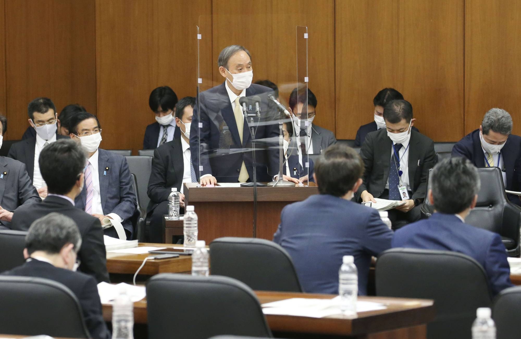 Nhat ban bo tinh trang khan cap o Tokyo, Osaka, Kyoto va Hyogo hinh anh