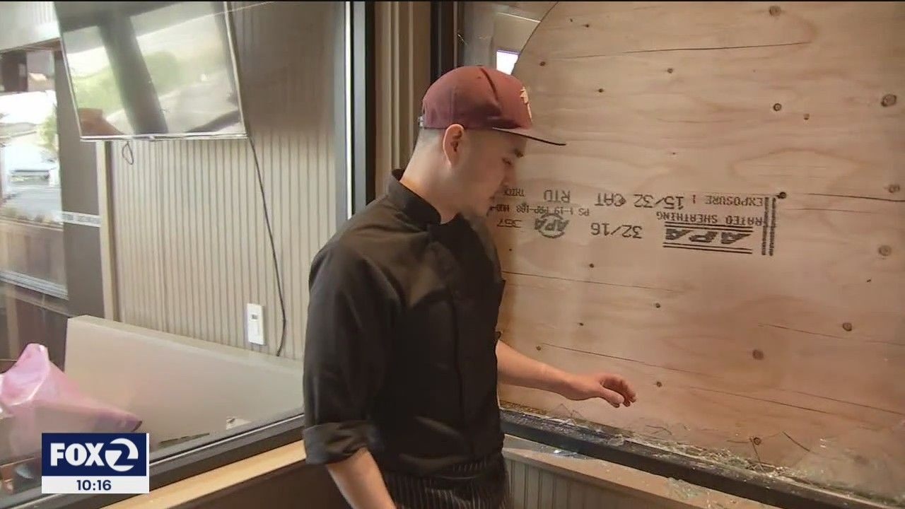 Nha hang cua nguoi goc Viet o California bi dap pha hinh anh