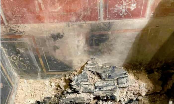 Phat hien toa nha La Ma co dai ben duoi rap chieu phim cu o Italy hinh anh