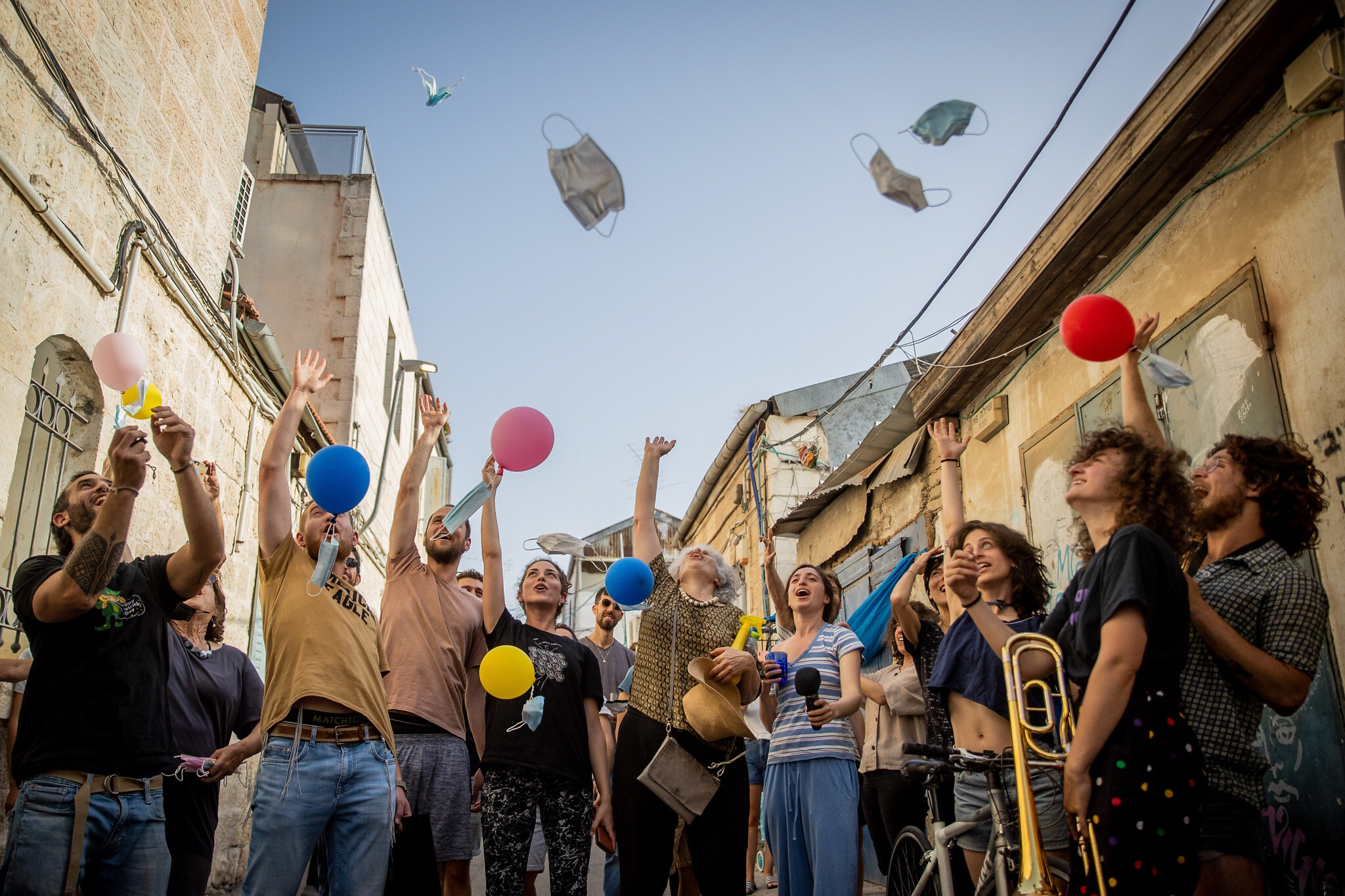 lenh deo khau trang,  nguoi Viet tai Israel anh 1