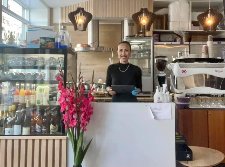 quoc gia hoan toan het dich,  Dan Mach anh 5