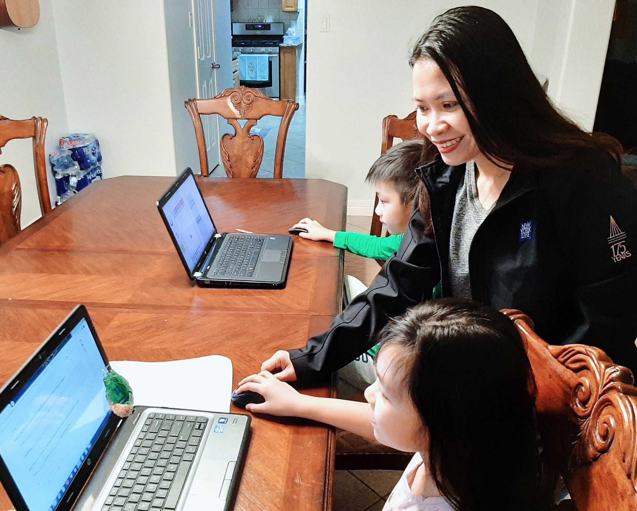 quay tro lai truong,  hoc online,  My anh 4