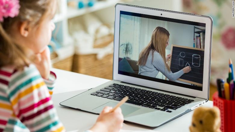 quay tro lai truong,  hoc online,  My anh 5