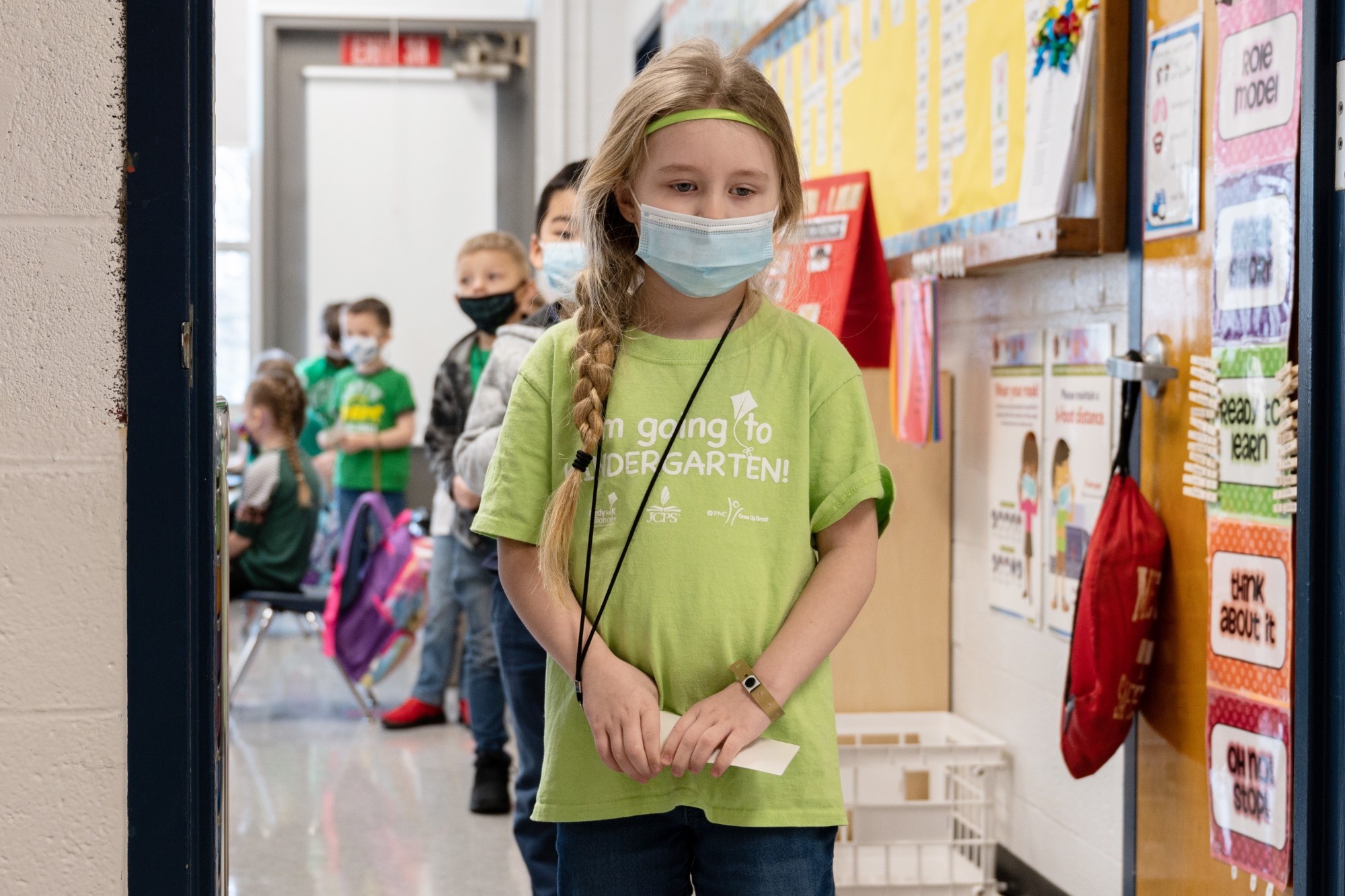 quay tro lai truong,  hoc online,  My anh 3