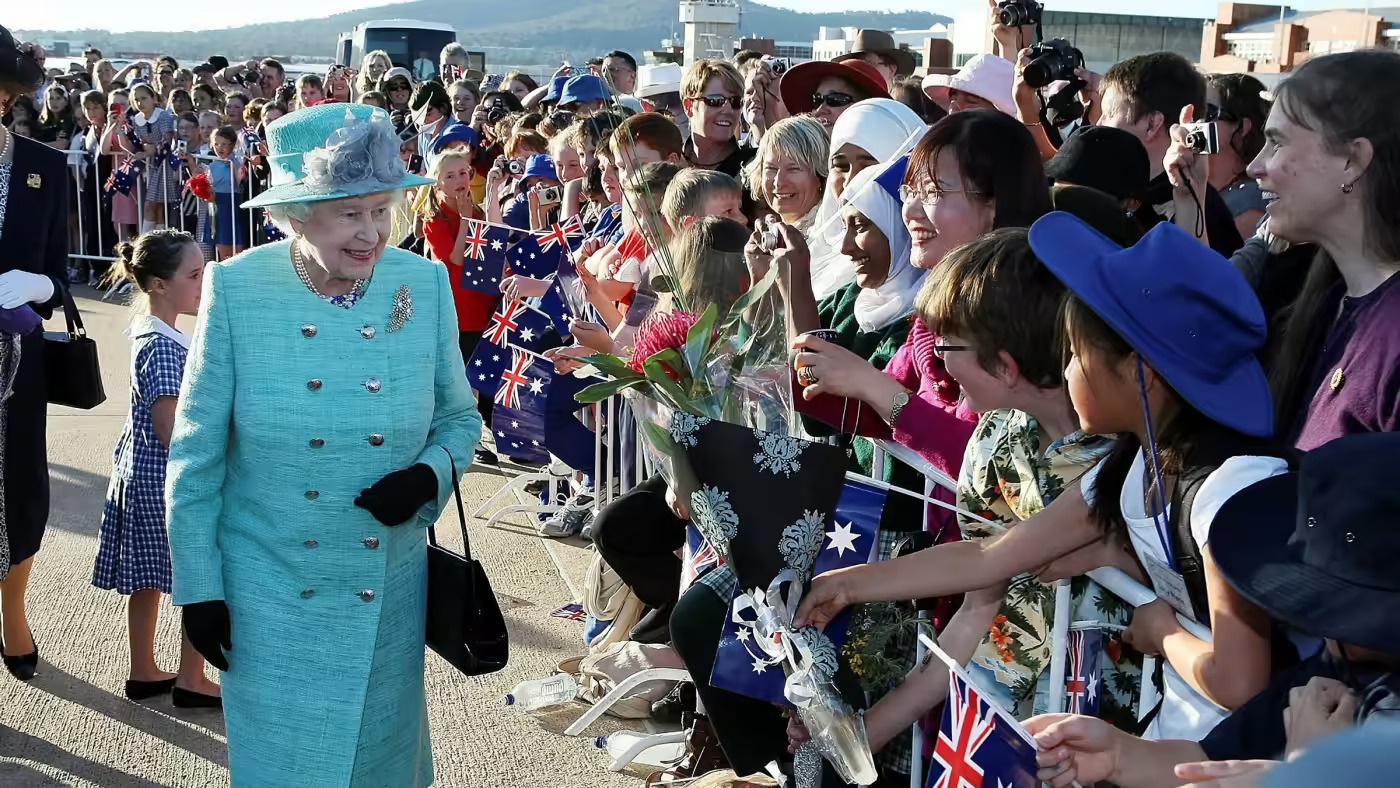 Nu hoang Anh se khong con tri vi Australia? hinh anh