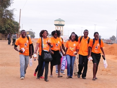 Nuoc mat trong cau chuyen co tich Viet tren dat chau Phi hinh anh