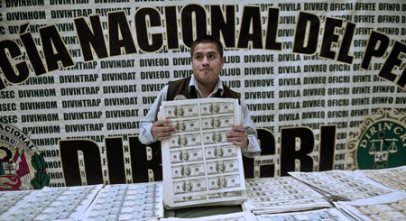 Bi mat trong vuong quoc tien USD gia hinh anh