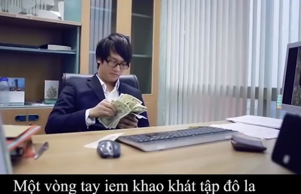 Clip 'Noi tien luong bat dau' cua Vietcombank gay tranh cai hinh anh