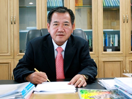 Chu tich HDQT Sacombank tu nhiem hinh anh