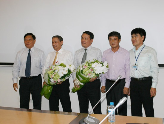 VNPT tiet lo ly do thay Chu tich MobiFone hinh anh