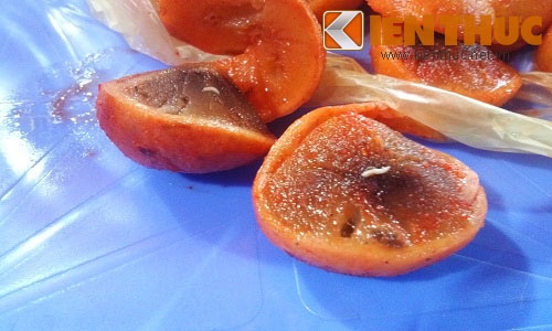 Gioi trong dac san sau dam mua o cho sinh vien Ha Noi hinh anh