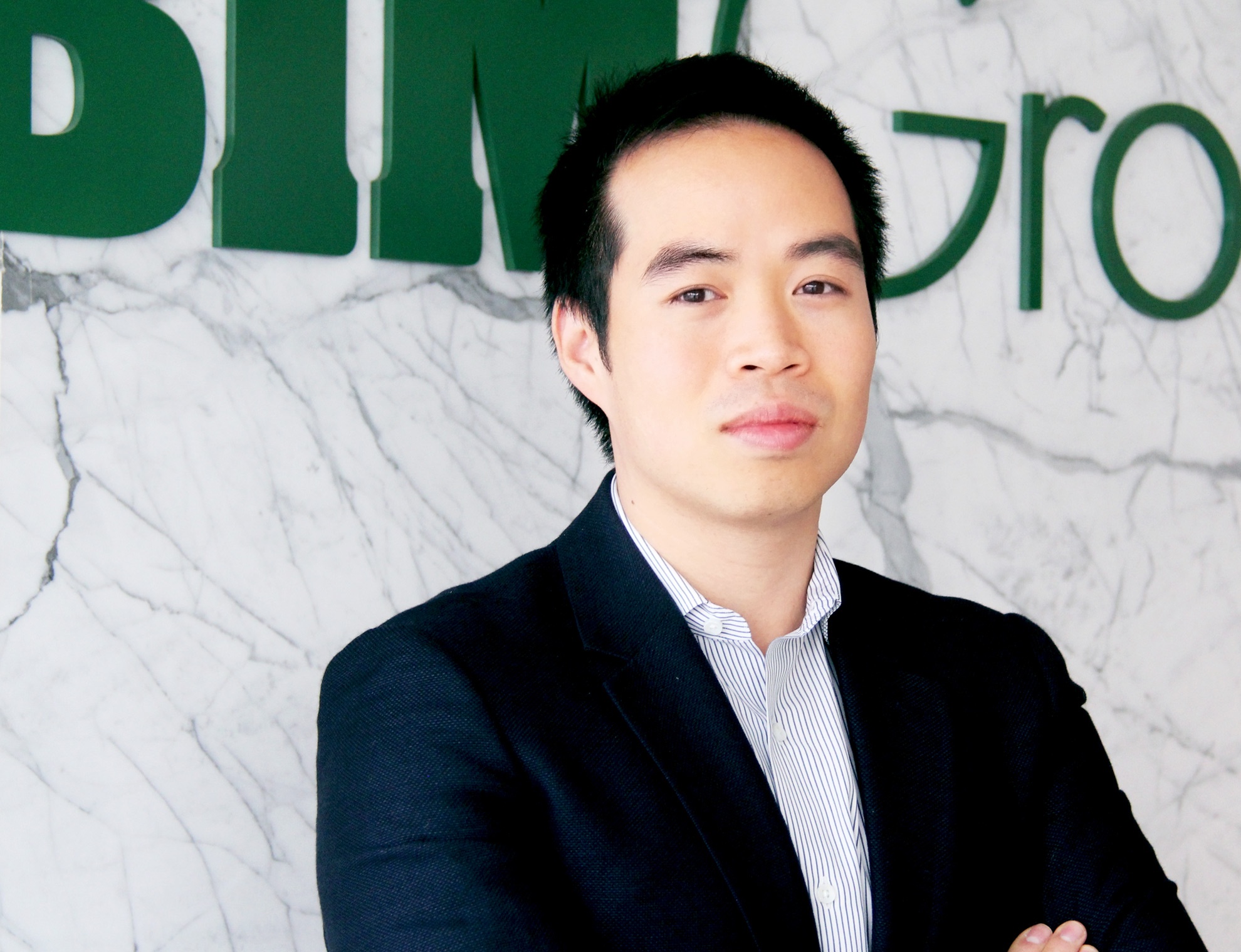 Ap luc va tham vong cua doanh nhan 8 nam 'cap cap cho bo' hinh anh