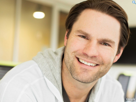 Ai dung sau nhung thuong vu mua lai hang ty USD cua Google? hinh anh