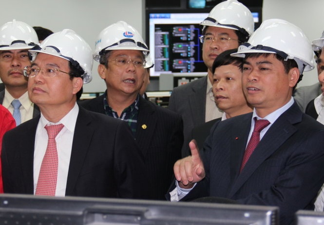 Chu tich Tap doan Dau khi bi cho thoi chuc hinh anh