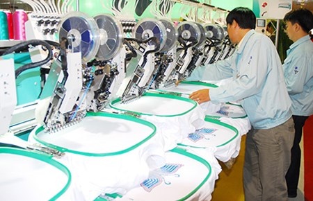 Bat on tu hang gia re Trung Quoc hinh anh